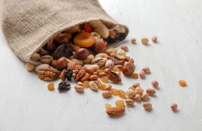 Fruits secs, fruits à coque, fruits séchés : quelles différences ?