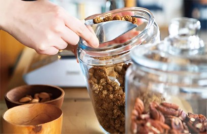 Comment bien conserver vos fruits secs pour préserver leur fraîcheur et leurs bienfaits ?